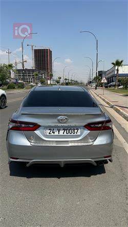 تۆیۆتا کامری